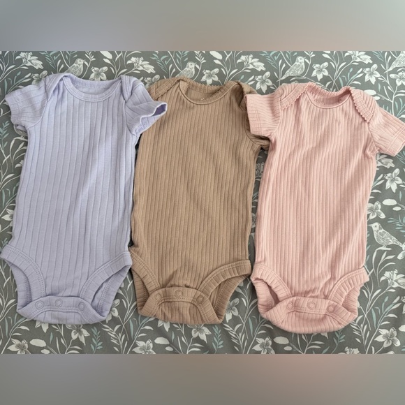 NEW Carter's Ribbed Bodysuit Trio - Purple, Brown, Pink - Picture 1 of 2